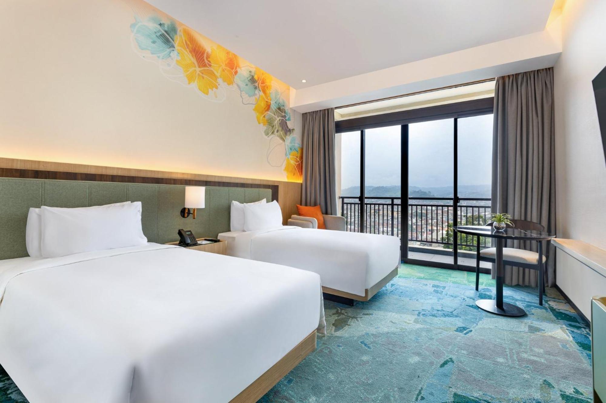 Holiday Inn Lampung Bukit Randu By Ihg Bandar Lampung Exterior foto